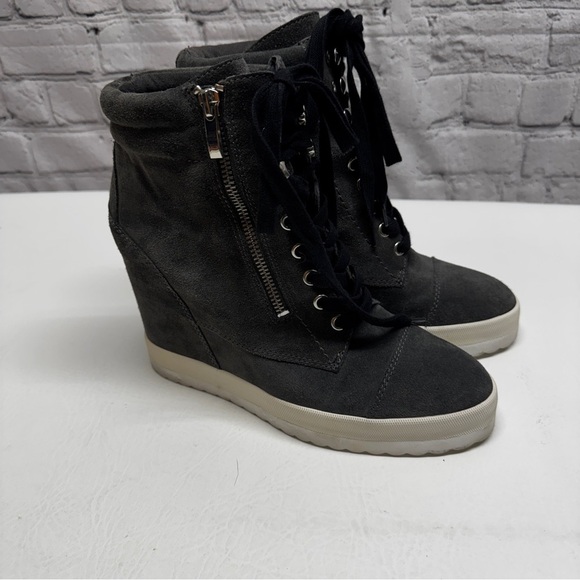 Paige Grey Suede Sneaker Wedge ..laces w/side zippers Size 9 - Picture 2 of 9